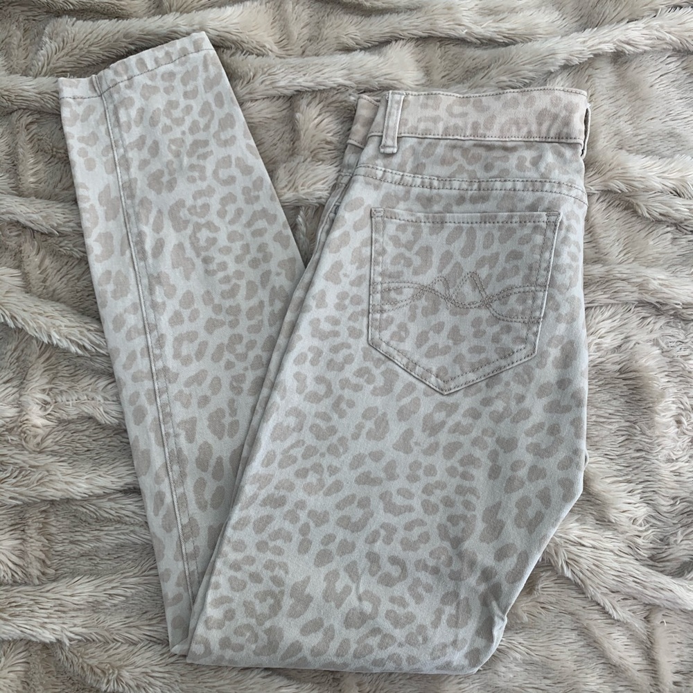 New York & Company Cheetah ‘Ankle Leggings’